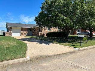 4216 SE Ford Rd, Lawton, OK 73501