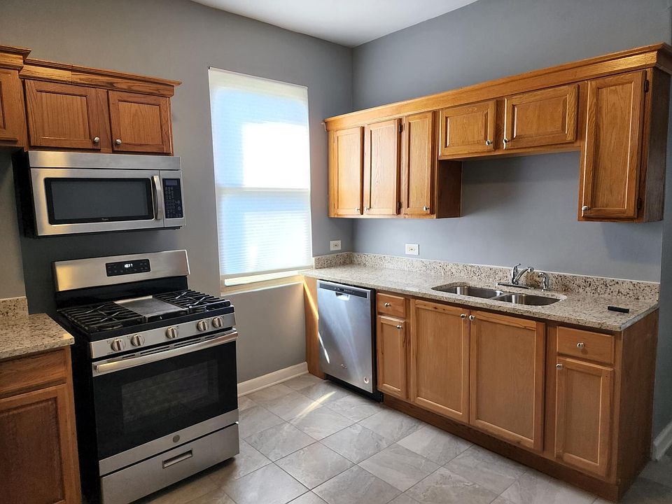 1st image of 7023 S Eberhart Ave #2