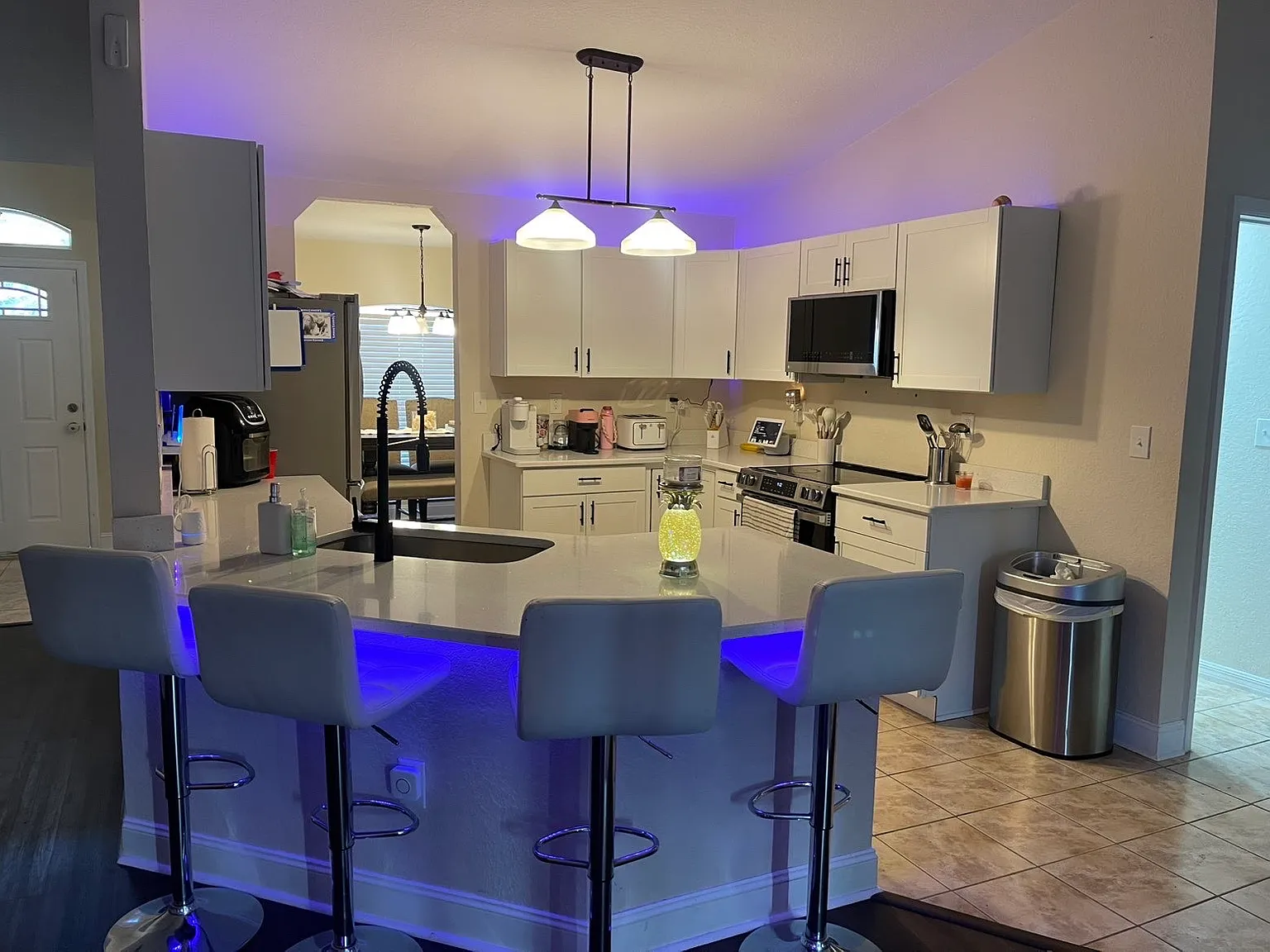 4 bed, 1839 sqft, $2,000 — Photo 3