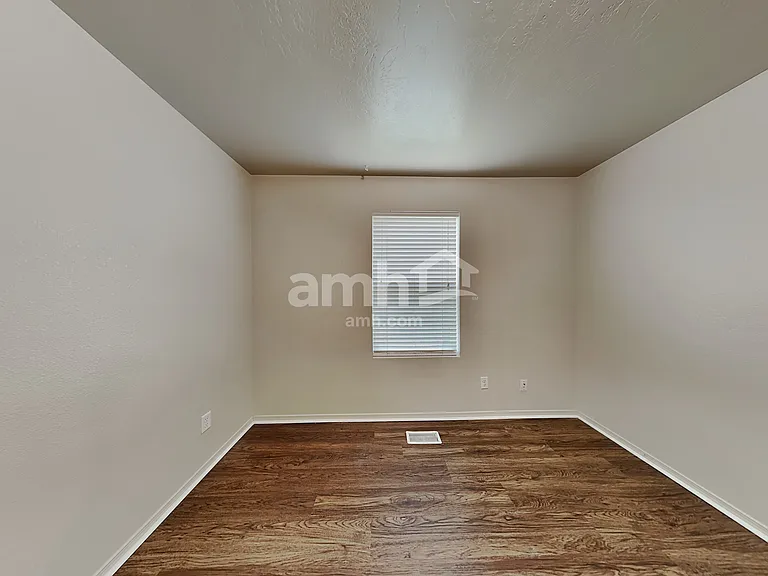 4418 N Alester Ave — Photo 15