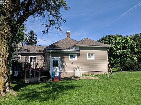 3rd image of 104 Sullivan St