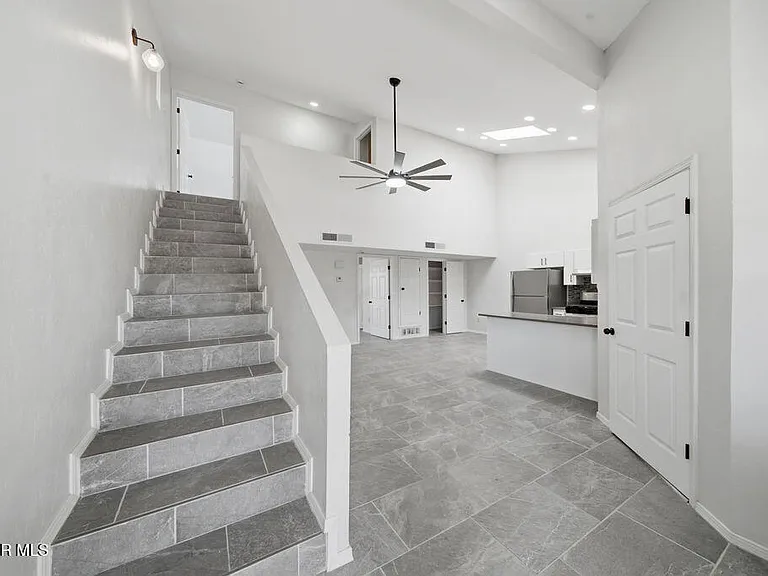 821 Los Lagos Way #A — Photo 3