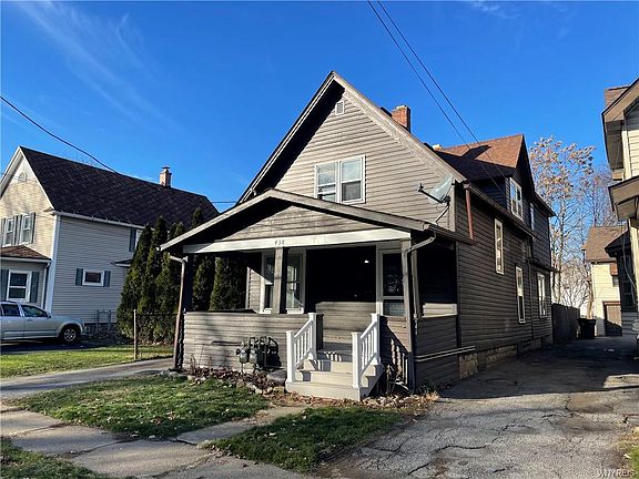 3rd image of 438 Schenck St