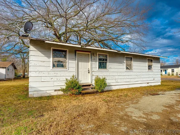 931 N Cherry St, Ada, OK 74820