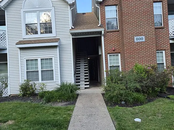 812 Diamond Dr, Newtown, PA 18940