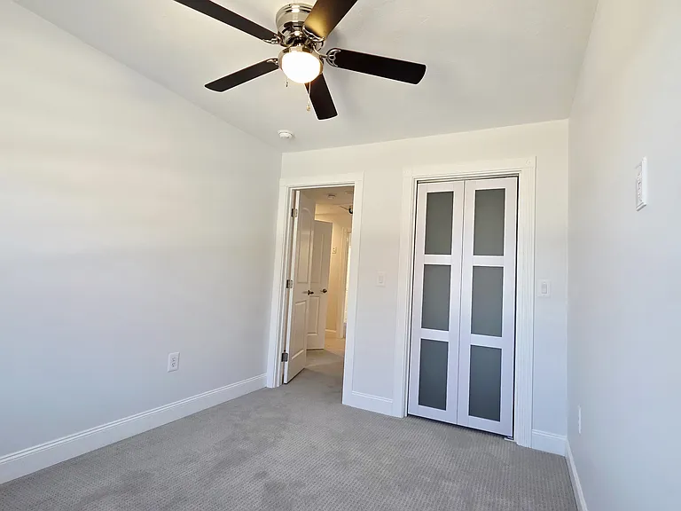 65 Oakland Ave — Photo 11