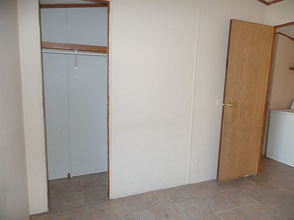5th image of 199 E Los Montes St