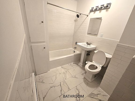 3rd image of 257 Highland Ave APT 2