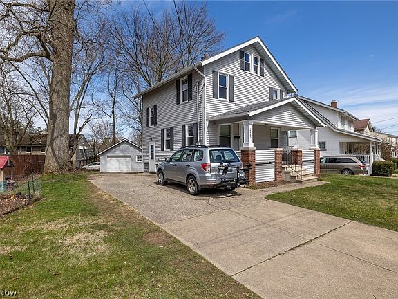 3rd image of 2485 Auburn Pl