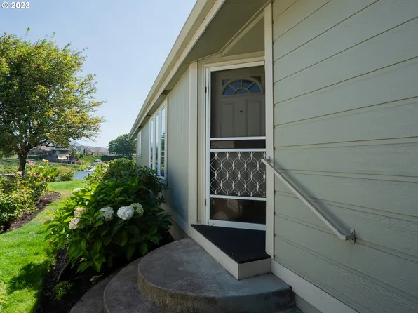 3355 N Delta Hwy Unit 29, Eugene, OR 97408
