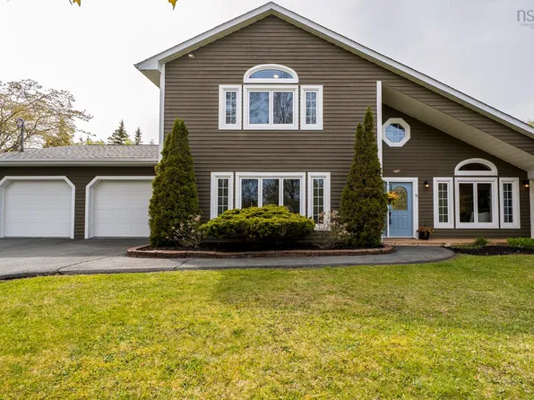 45 Fiddle Pkwy, Halifax, NS B3T 1R6