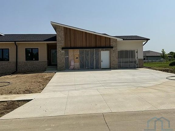 2nd image of 4574 Whitetail Ct