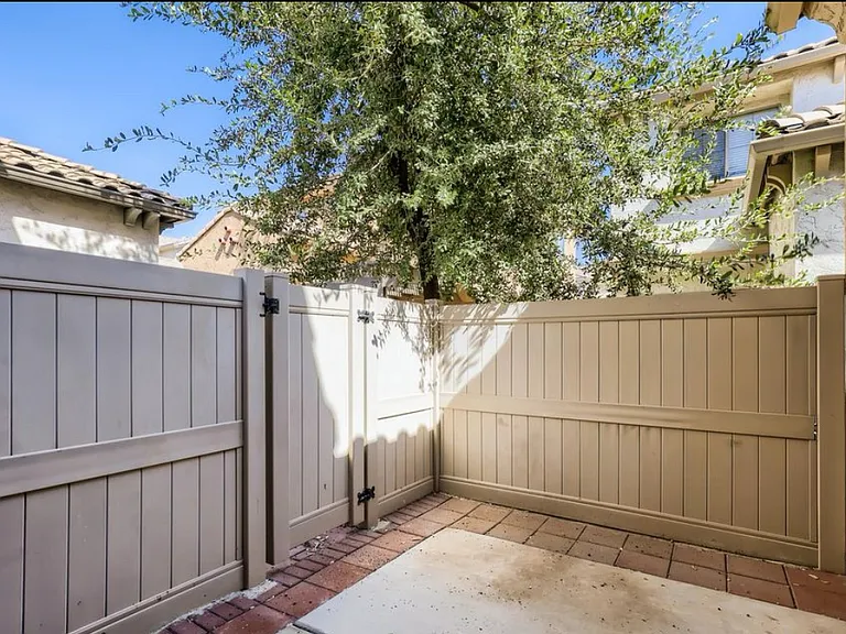 1958 W Faria Ln — Photo 8