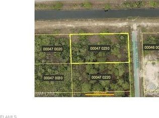 721 Palmetto Ave, Lehigh Acres, FL 33972