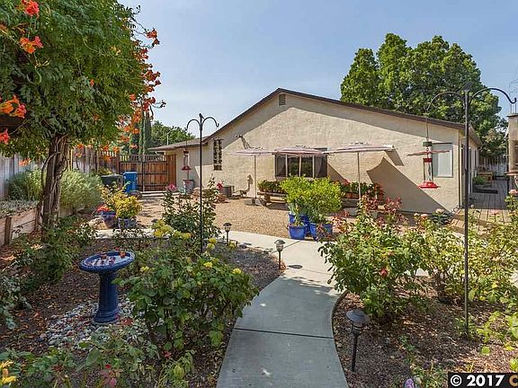 3rd image of 1113 Danberry Ct