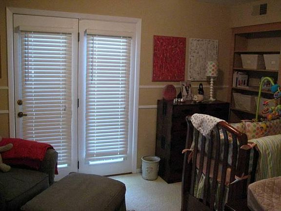 2nd bed w/built-in's
