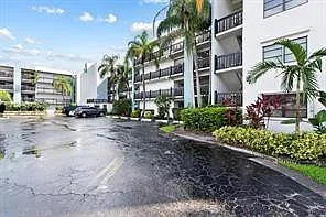 1021 Mockingbird Ln #114
