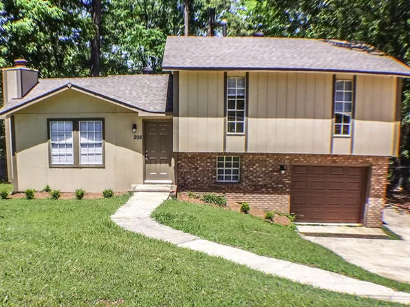 208 Glen Valley Ln, Birmingham, AL 35215