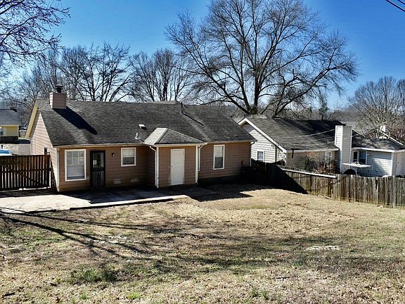 3rd image of 4578 Columbia Woods Ln
