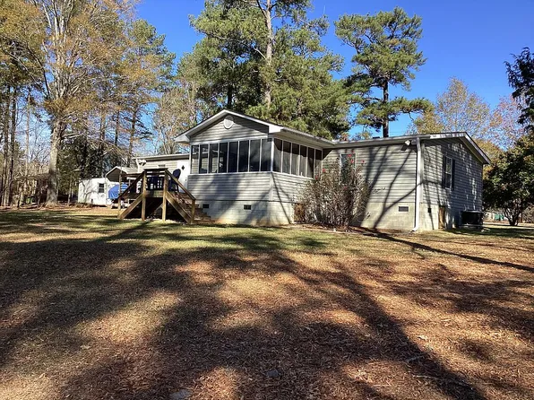 74 Century Dr, Ridgeway, SC 29130