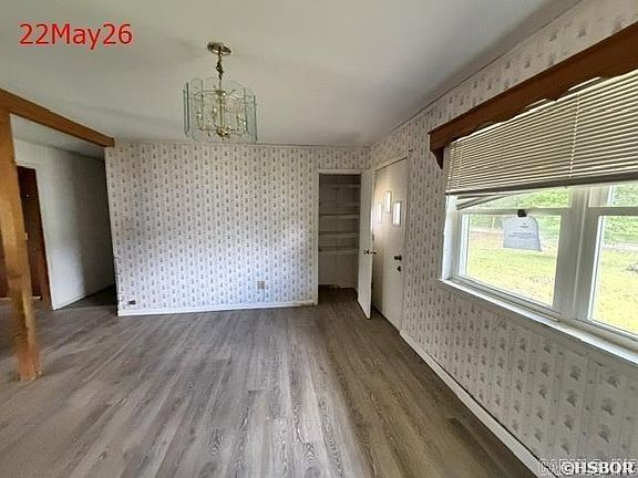2nd image of 340 Gum St