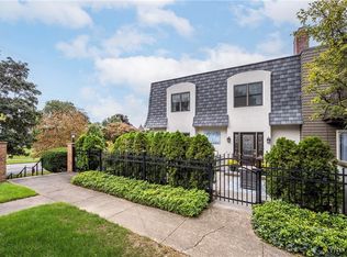 1 Brittany Ln, Buffalo, NY 14222