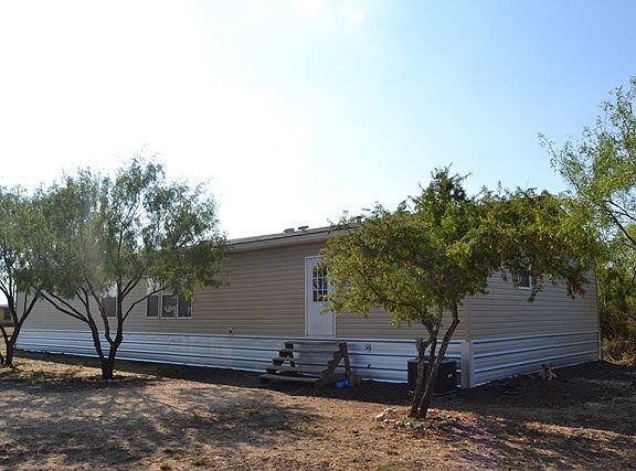 2nd image of 91/121 La Hacienda Dr