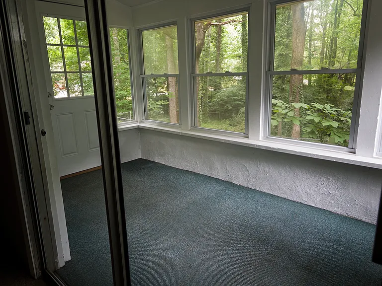 Cherrydale Ln — Photo 6