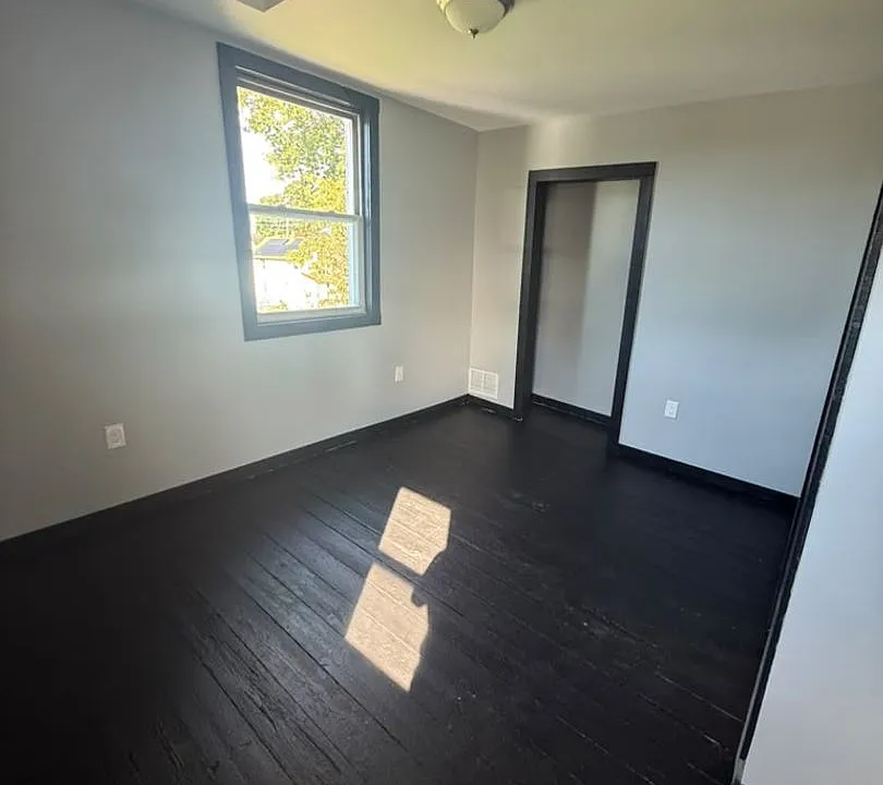154 Rear St #6