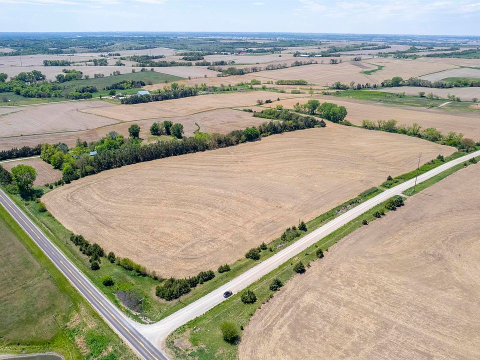 1st image of 2 Bluff Rd