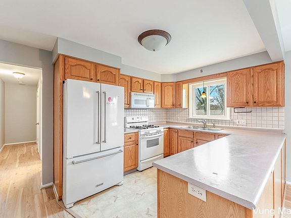5th image of 4209 Kentridge Dr SE