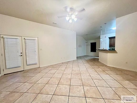 4th image of 2418 Lexington Pl