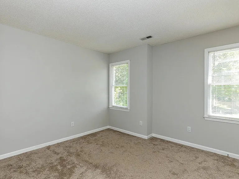 112 Kronos Ln — Photo 9
