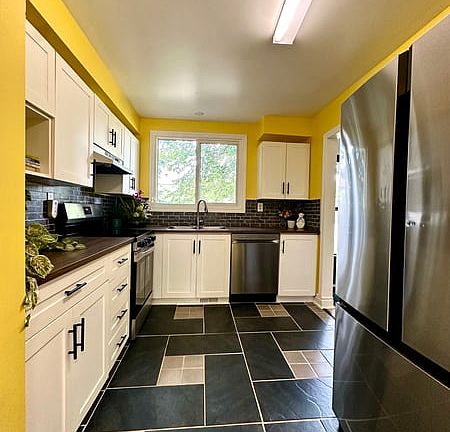 3rd image of 1389 Palmerston Dr #116
