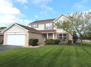 2891 Melbourne Ln, Lake In The Hills, IL 60156