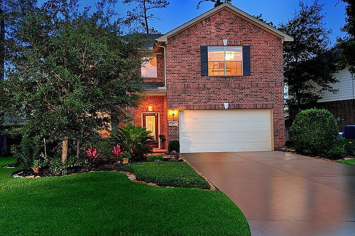 1st image of 15 Ebony Oaks Pl