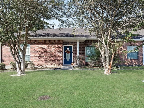 2nd image of 21 Stephens Ln