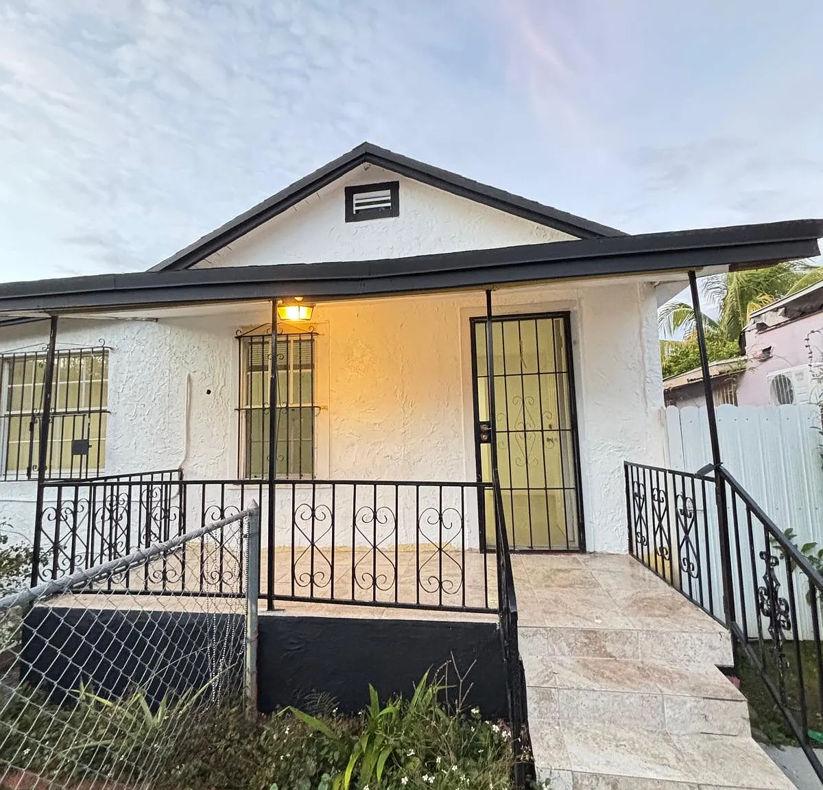 2 bed, $2,300 — Photo 1