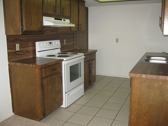 3rd image of 9919 Keisa Cir