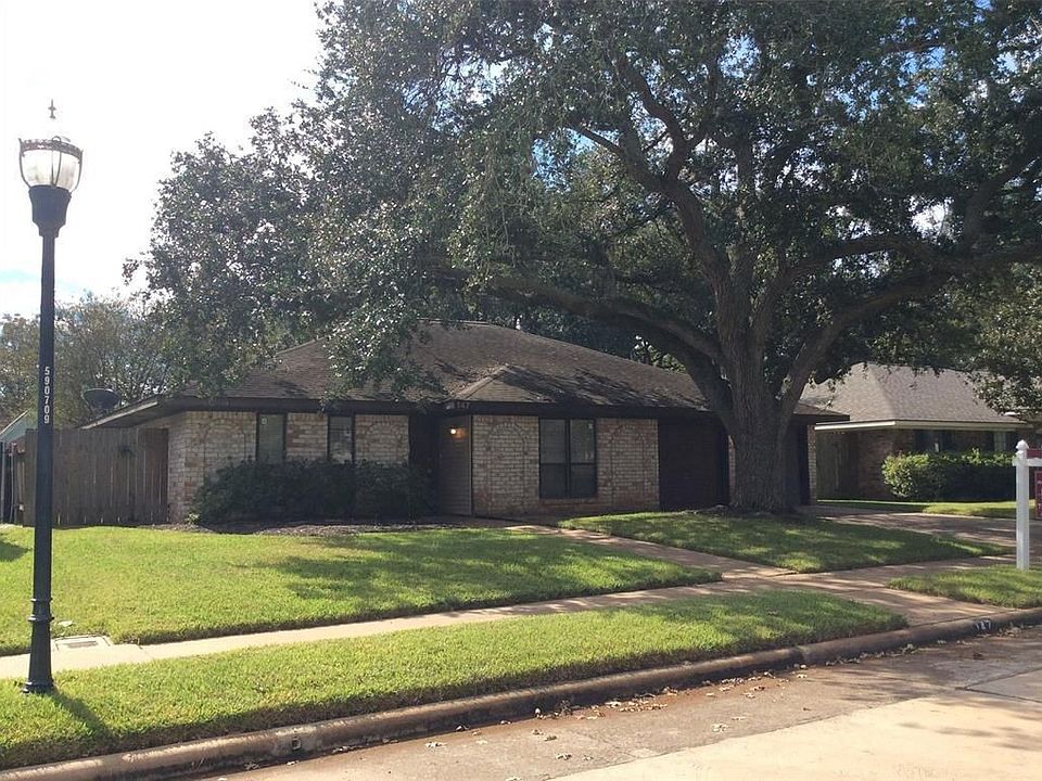 1st image of 147 Camellia St