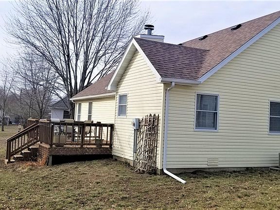 4th image of 1308 Harvey Ln