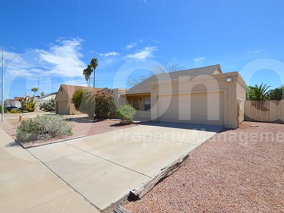 2nd image of 1559 E Drake Dr