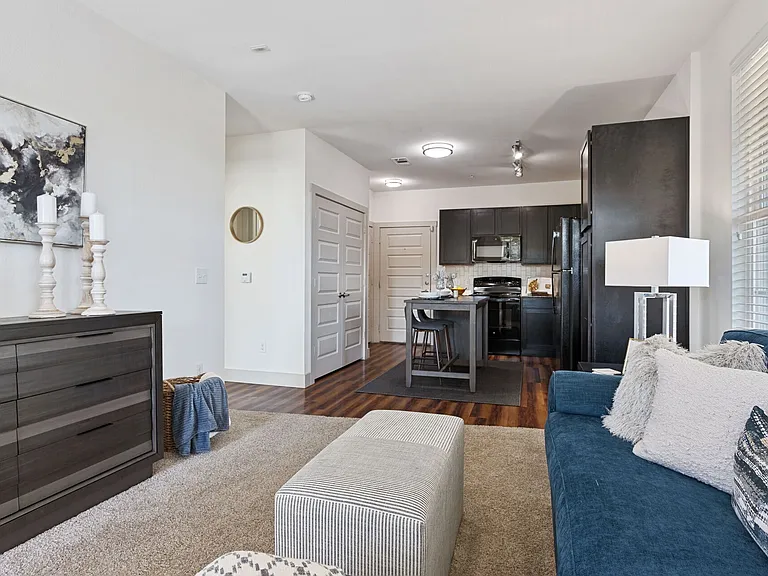 The Vance at Huebner Oaks — Photo 22