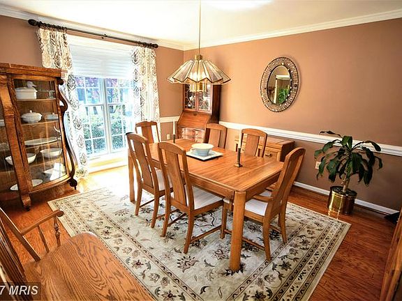 5th image of 1463 Westcliff Dr