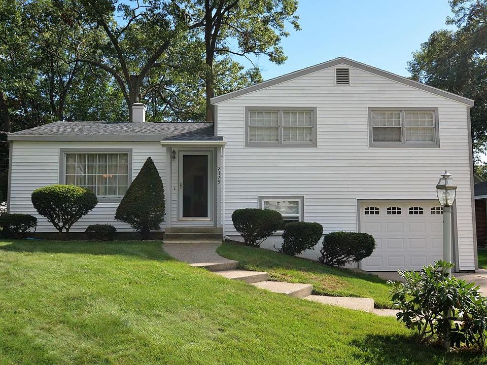 1st image of 2175 Southwood Ave