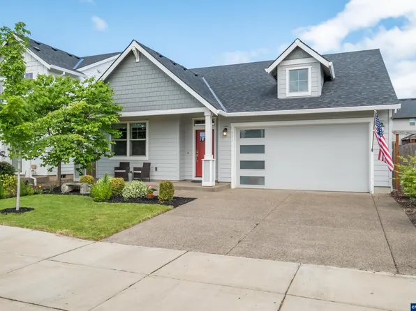 1531 SE Barberry Ave, Dallas, OR 97338