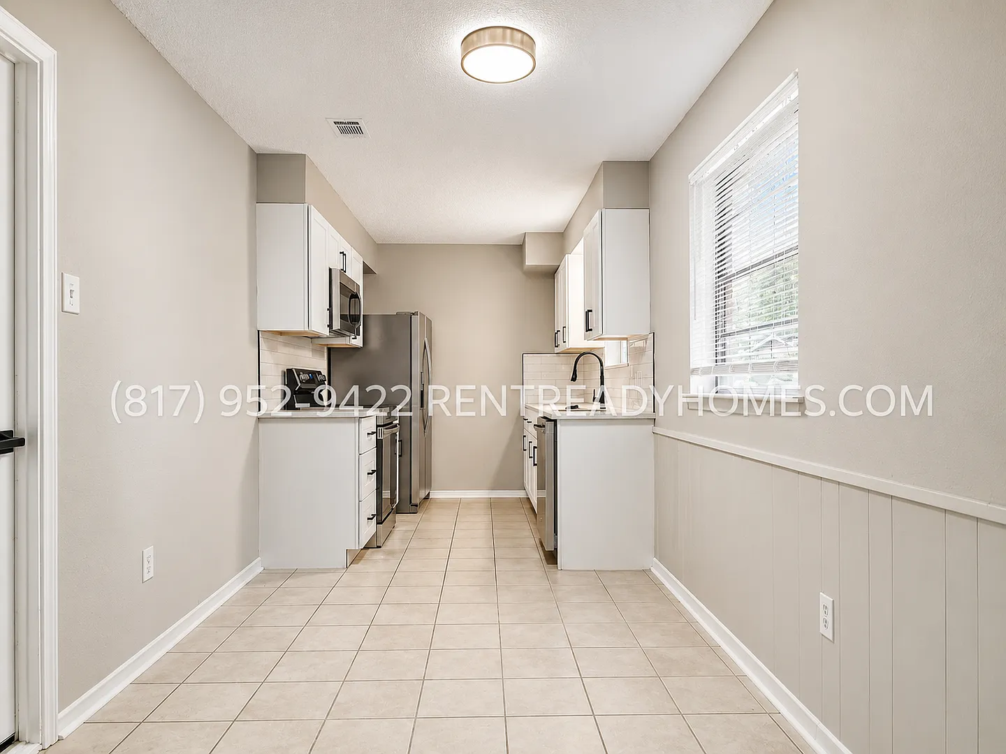 7452 Darien St — Photo 2