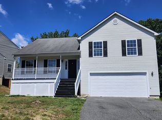 8 Pembroke Ln, Stafford, VA 22554
