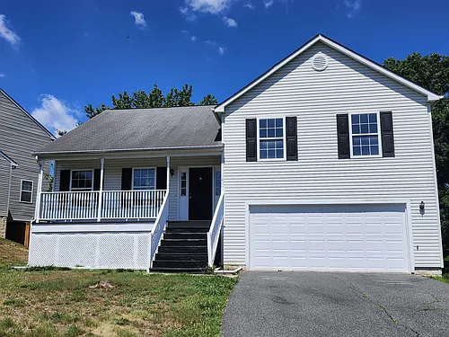 8 Pembroke Ln Photo 1