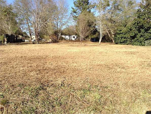 1st image of 23B Carroll Dr